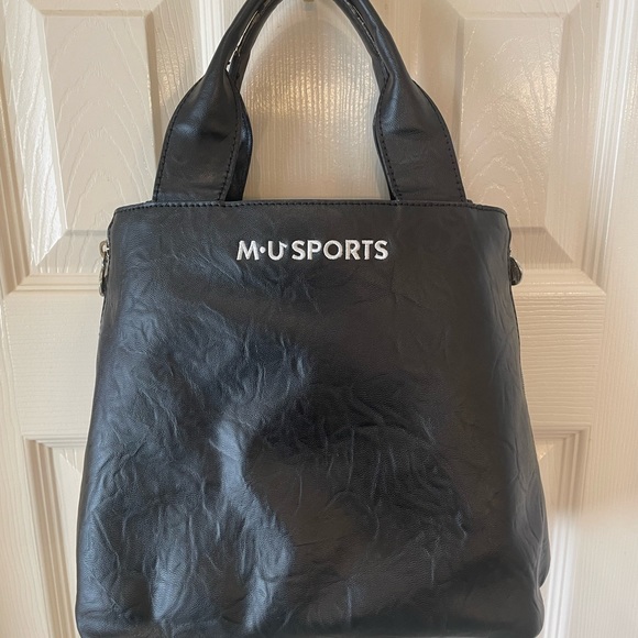 MU Sports golf brand bag with handles - Picture 2 of 11